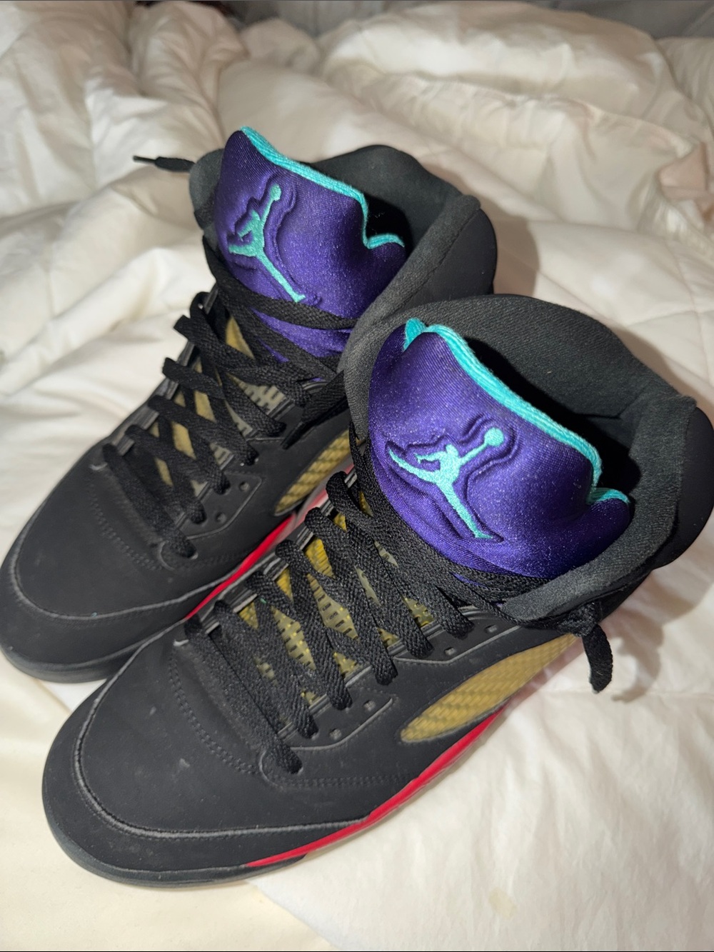 Retro 5 SE Top 3 Air Jordan Size 13. 🍇 Fire Red♥️Metallic🩶GRAPE💜 AUTHENTIC!